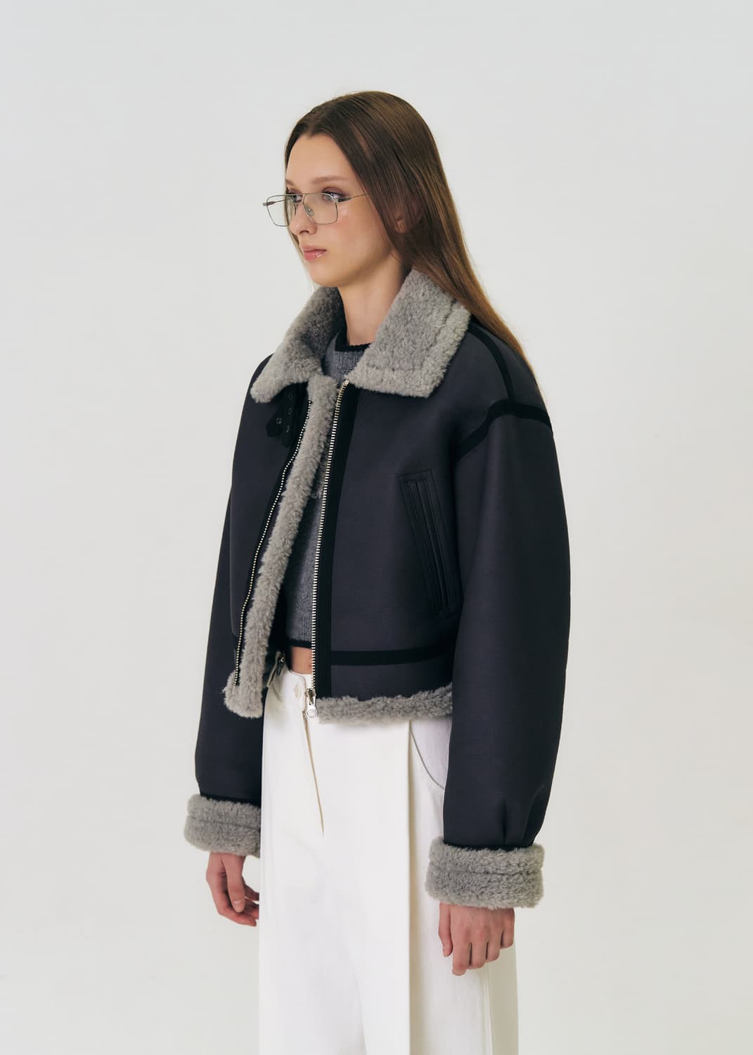 그로브 헬렌 크롭 숏 무스탕 차콜  상품이미지7