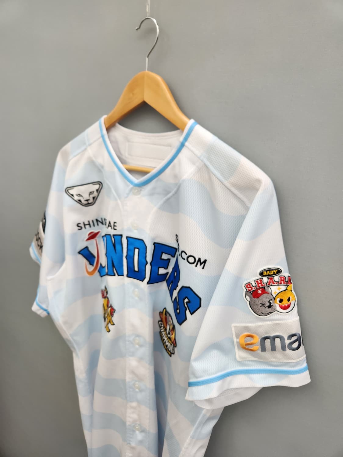 SSG 랜더스 아기상어 에디션 유니폼 상품이미지3