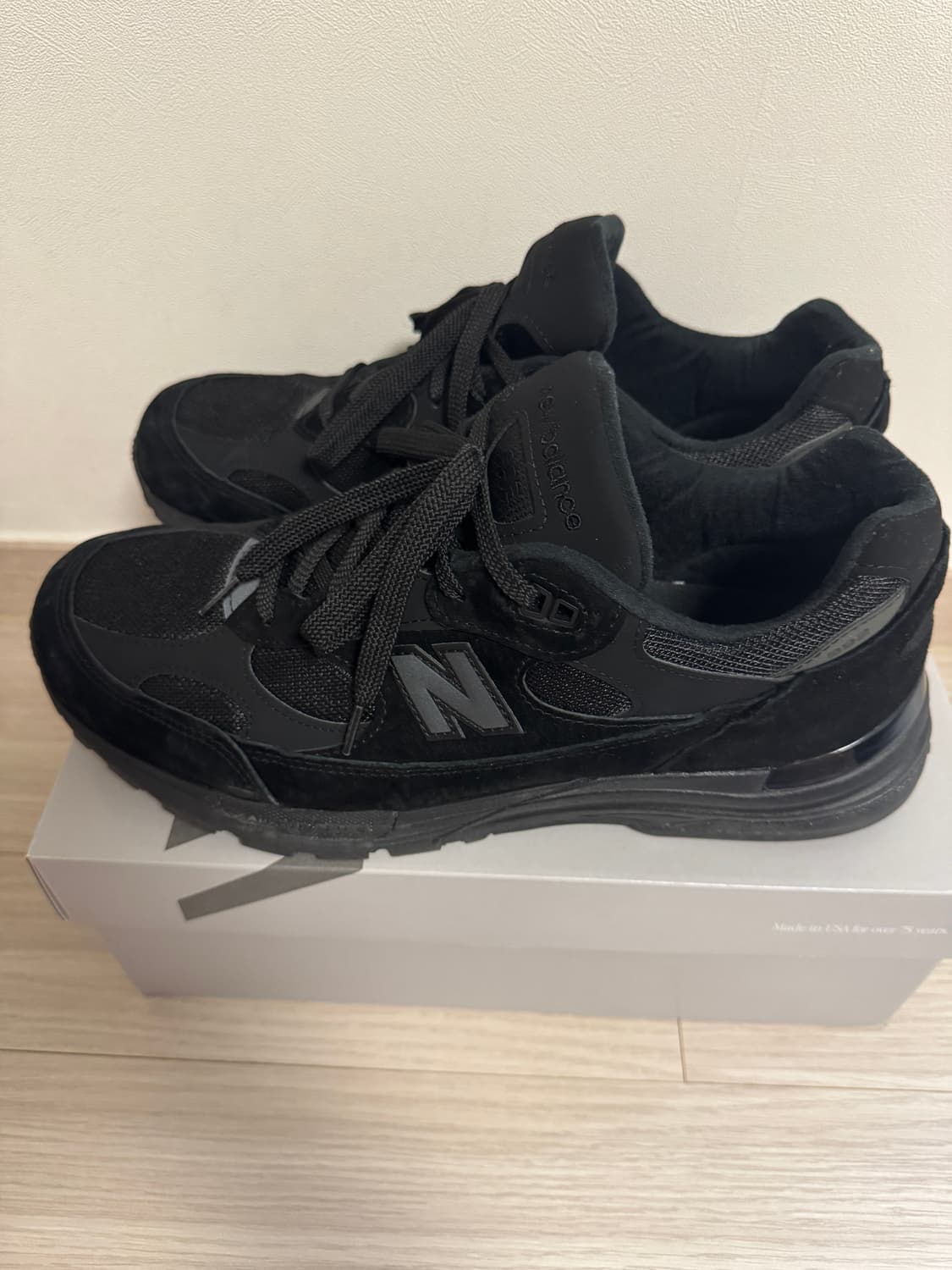 뉴발란스 992코어 트리플블랙 295mm팝니다 상품이미지2