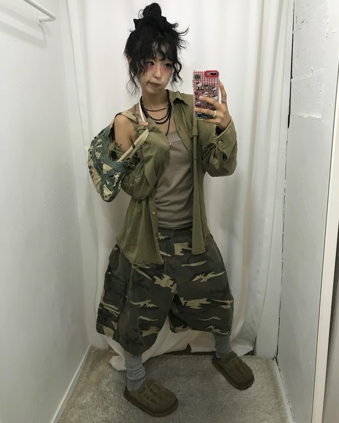 Diesel Flower Military Shoulder Bag 상품이미지4