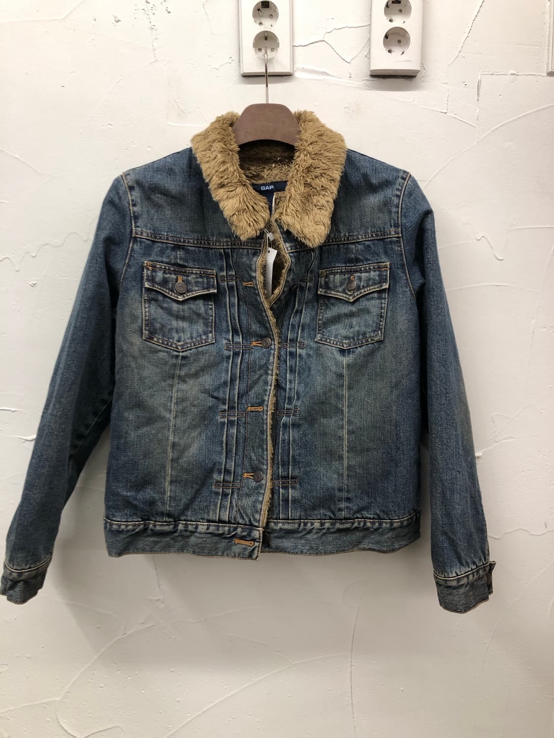 갭 쉐르파 데님 자켓 상품이미지1