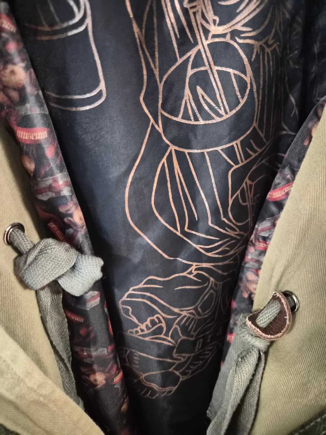 IMVELY (임블리)유니크한 자수 오버핏 야상 자켓 상품이미지5