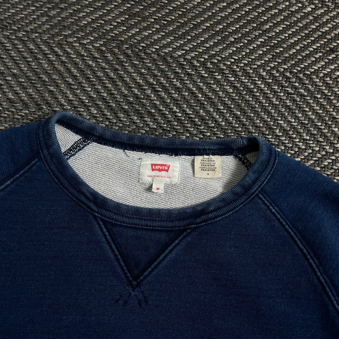 리바이스 인디고 워시드 스웻 셔츠o 4220 상품이미지5