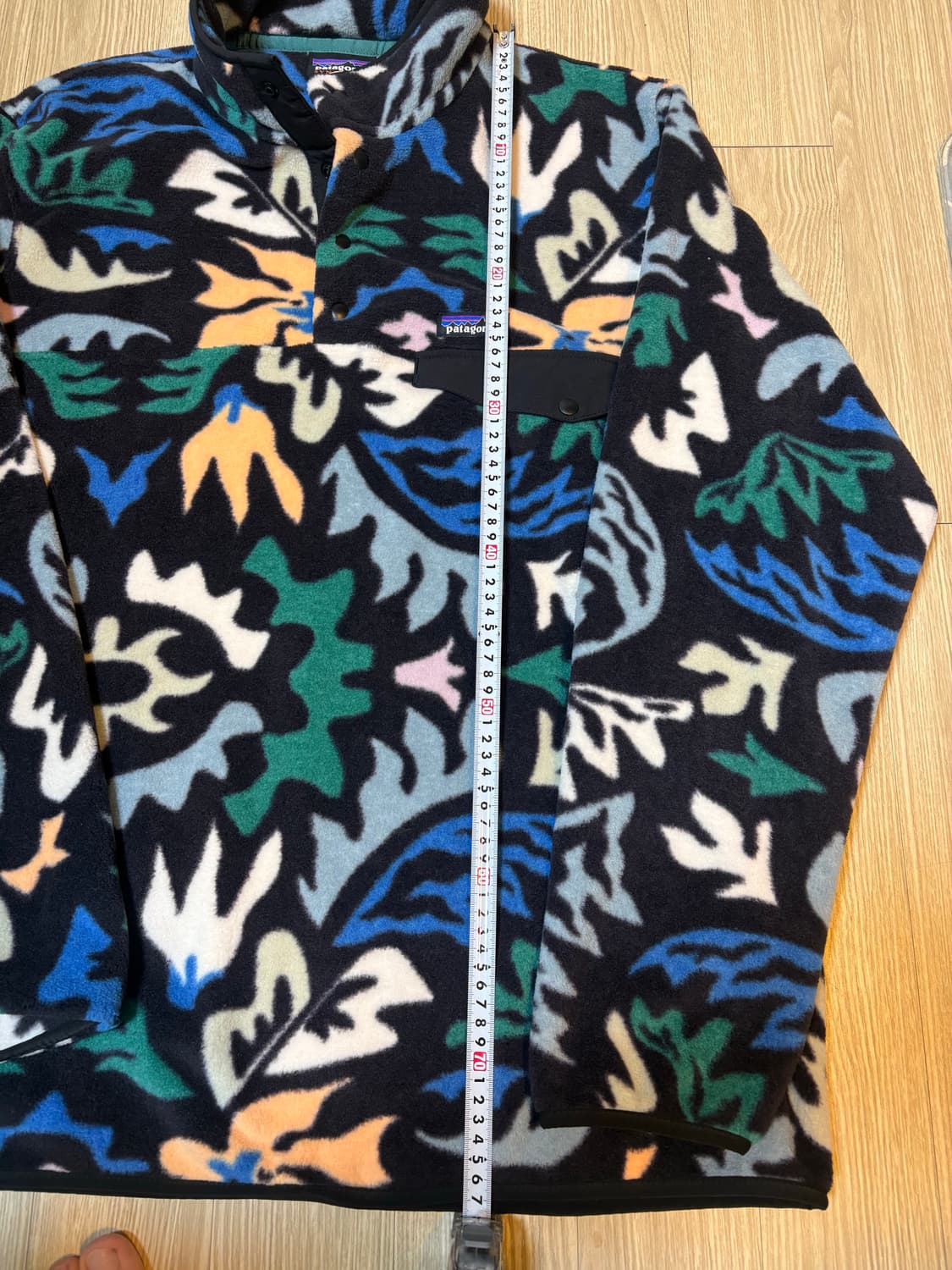 파타고니아 라이트웨이트 신칠라 26ss제품 칼레이도블랙 XL 팝니다 상품이미지6