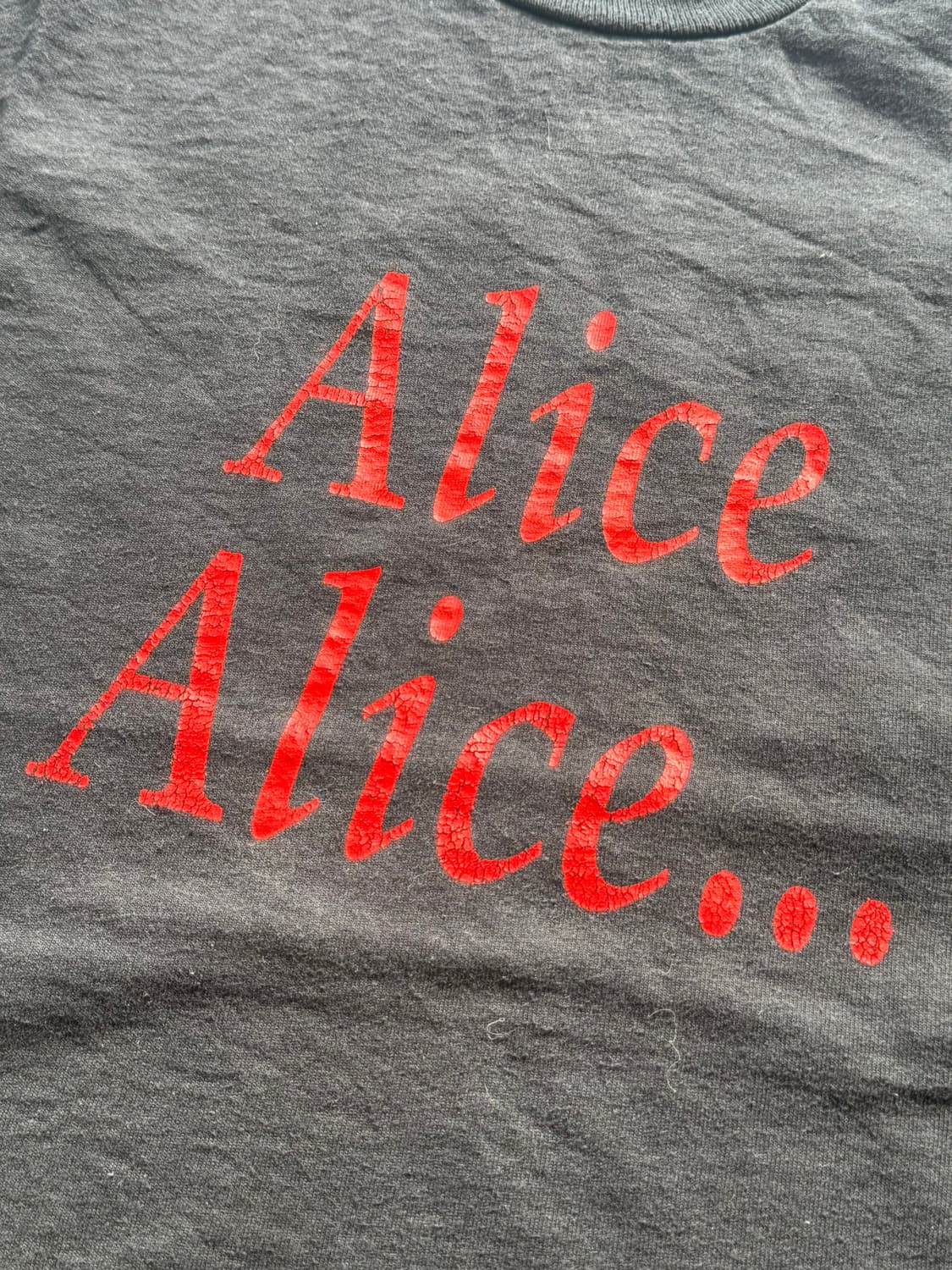 90s Alice who the f**k is Alice 티셔츠 상품이미지4