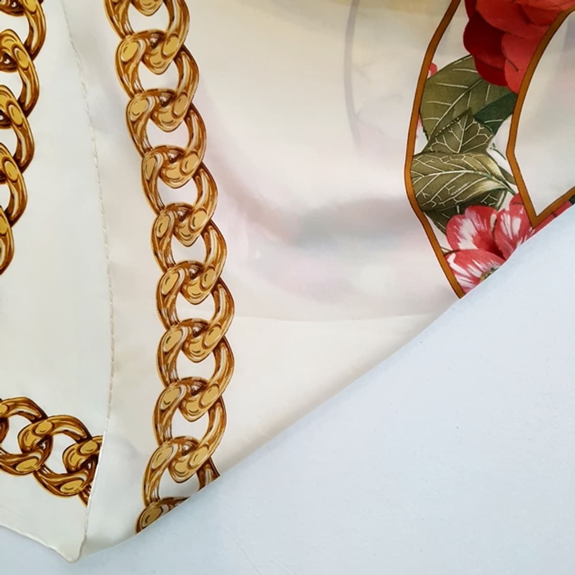 CHANEL 샤넬 실크 스카프 상품이미지2