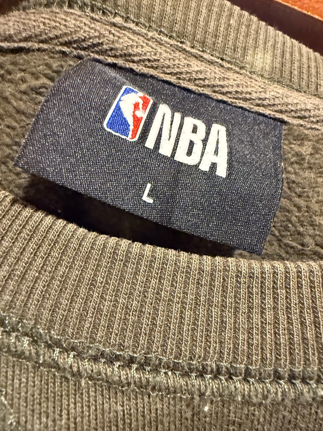 NBA 카키 맨투맨 상품이미지2