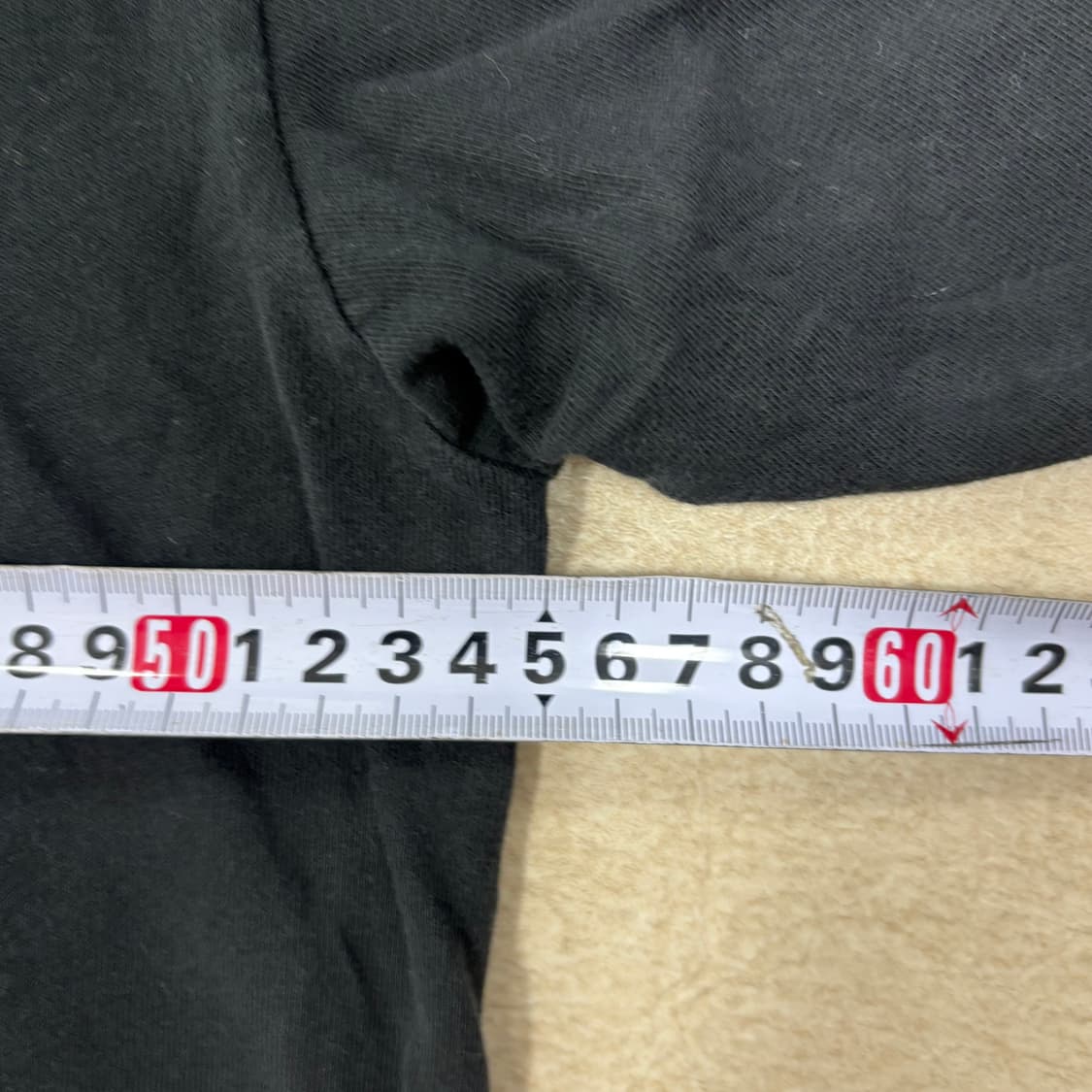반스 오프더월 늑대 프린팅 반팔티 상품이미지6