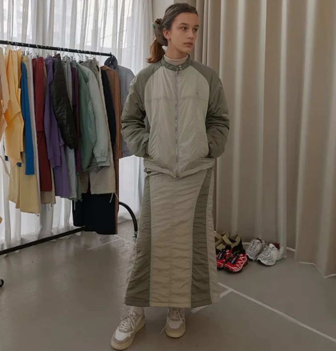 1회착) 노컨텐츠 머메이드 라인 윈드브레이커 스커트 카키 S 상품이미지5