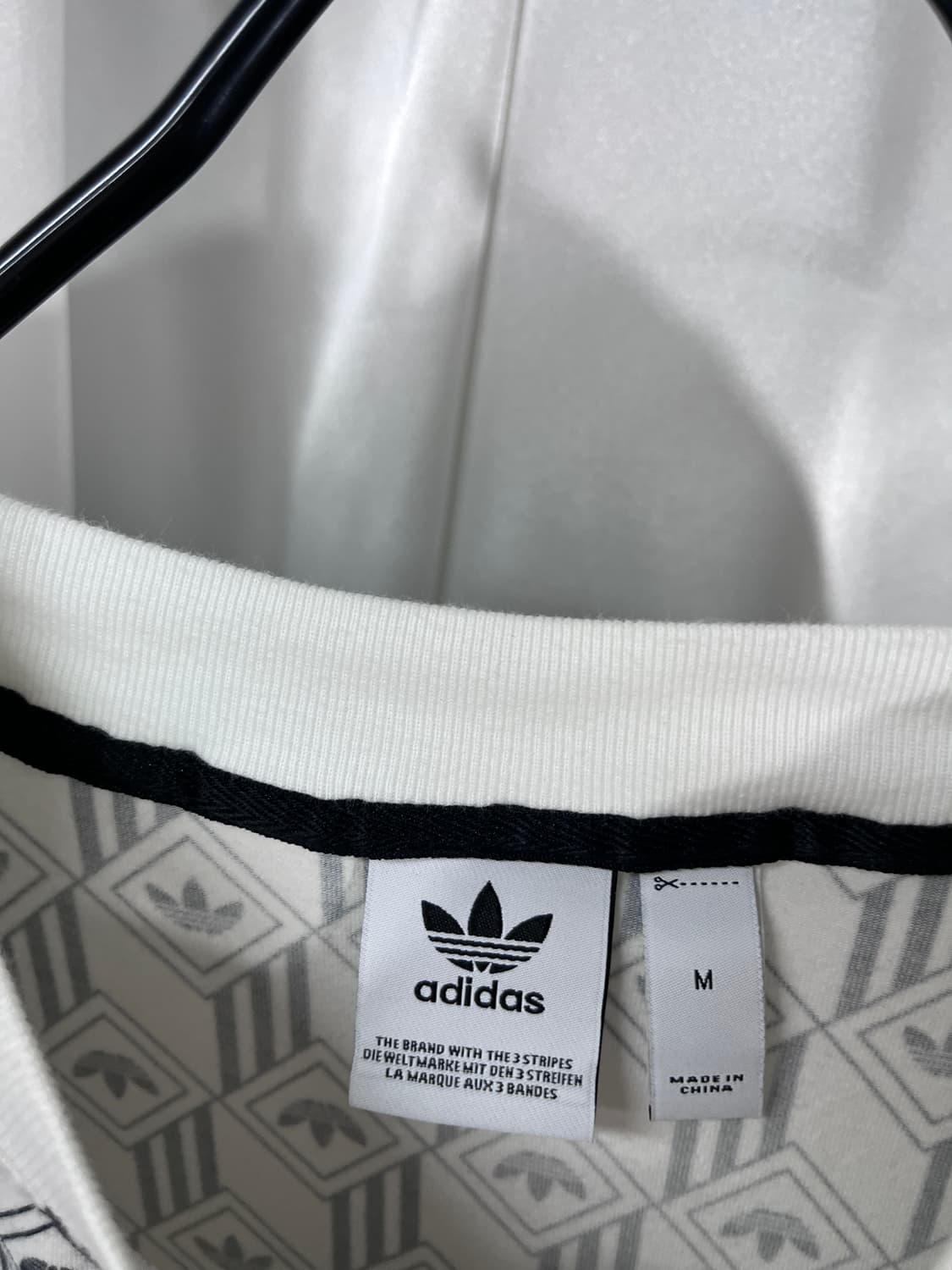 adidas  상품이미지3