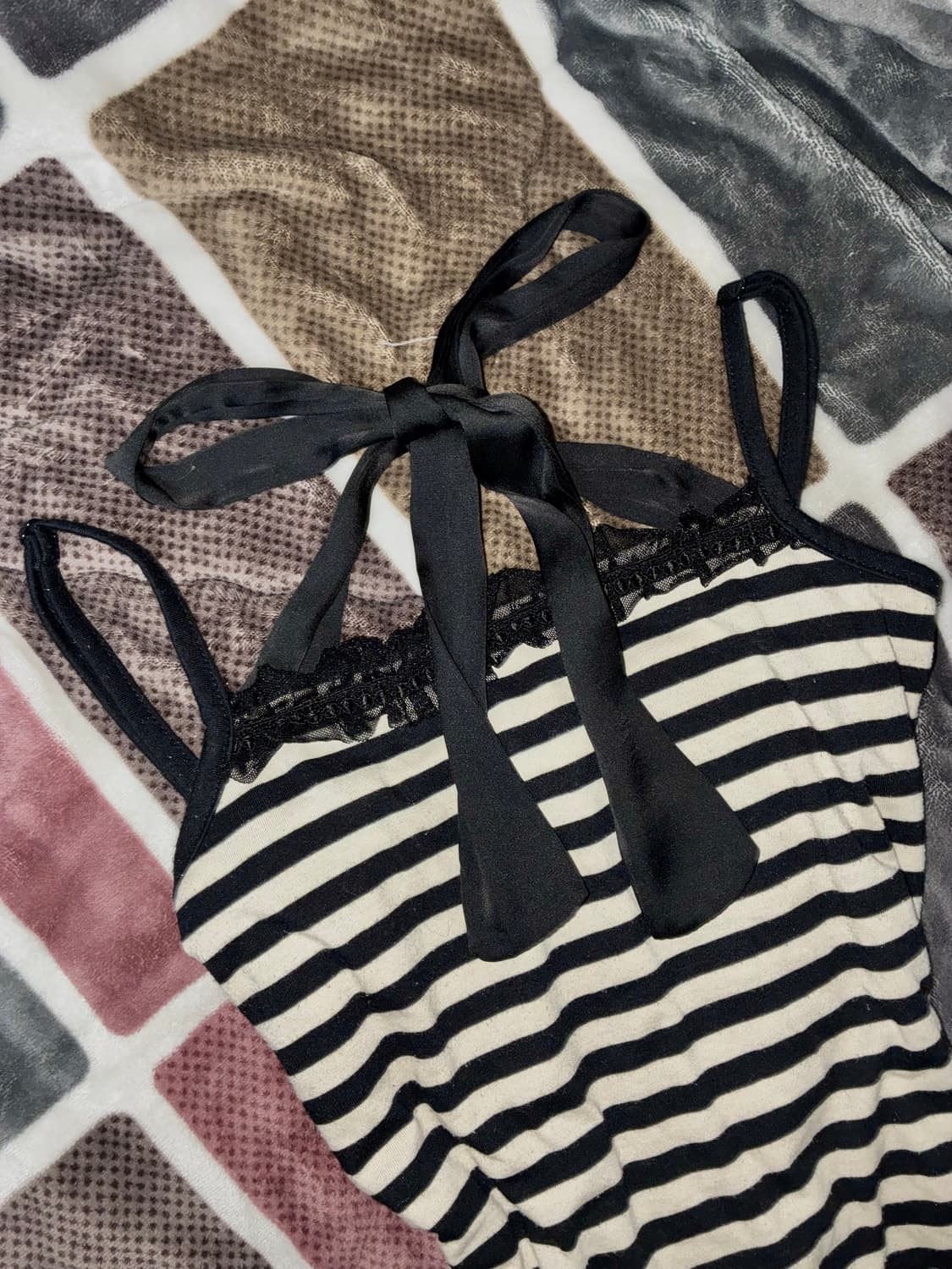 너드펑크모리 홀터넥 레이스스프라이트 나시탑 상품이미지2