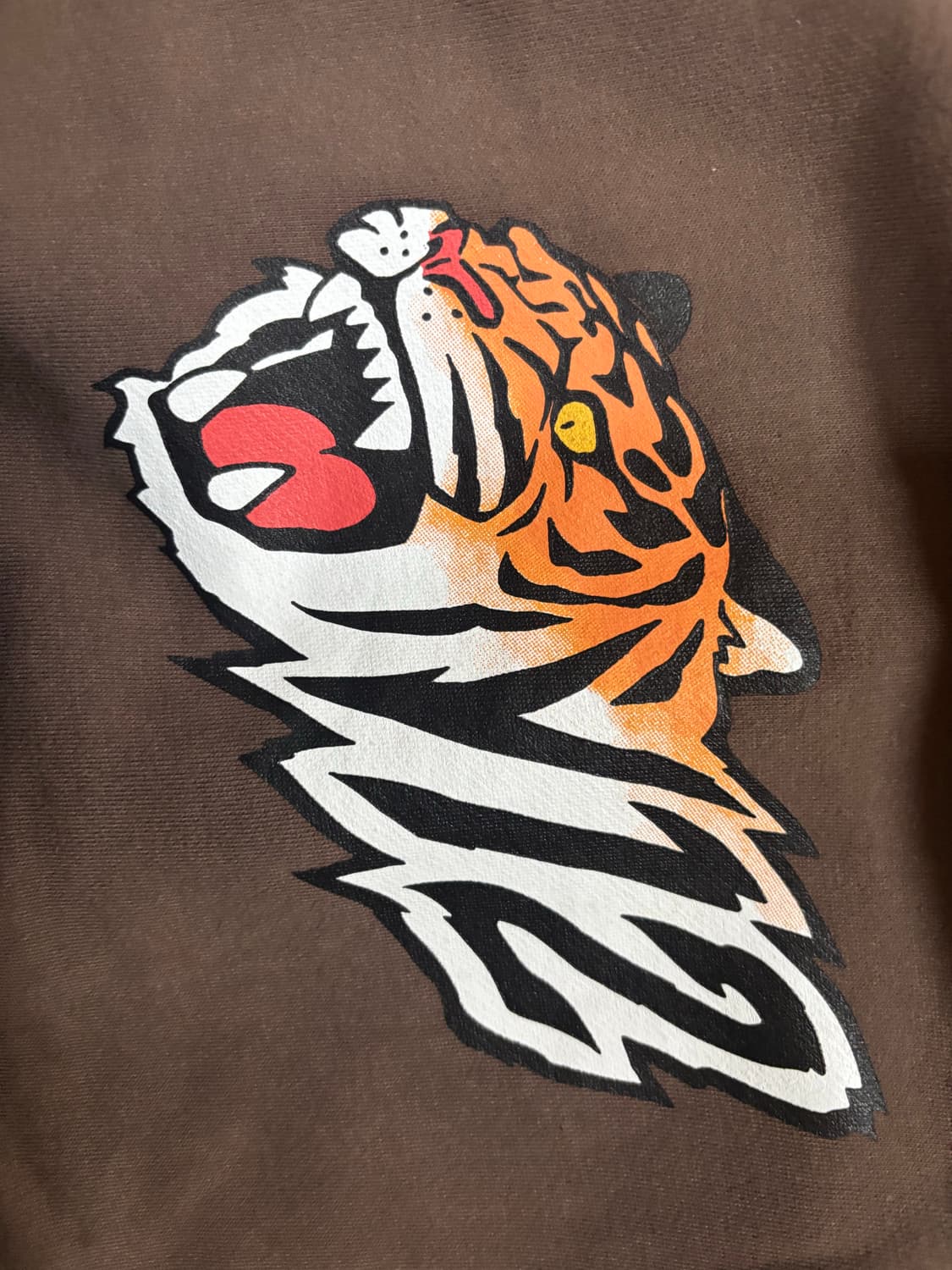 아이앱 스튜디오 호랑이 후드티 브라운 (기아타이거즈) 상품이미지3