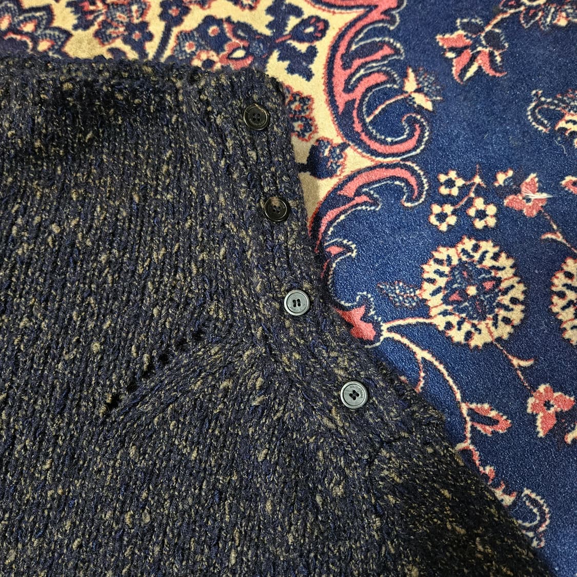 솔리드옴므(SOLID) 하이넥 버튼 스웨터 니트 48size 상품이미지2