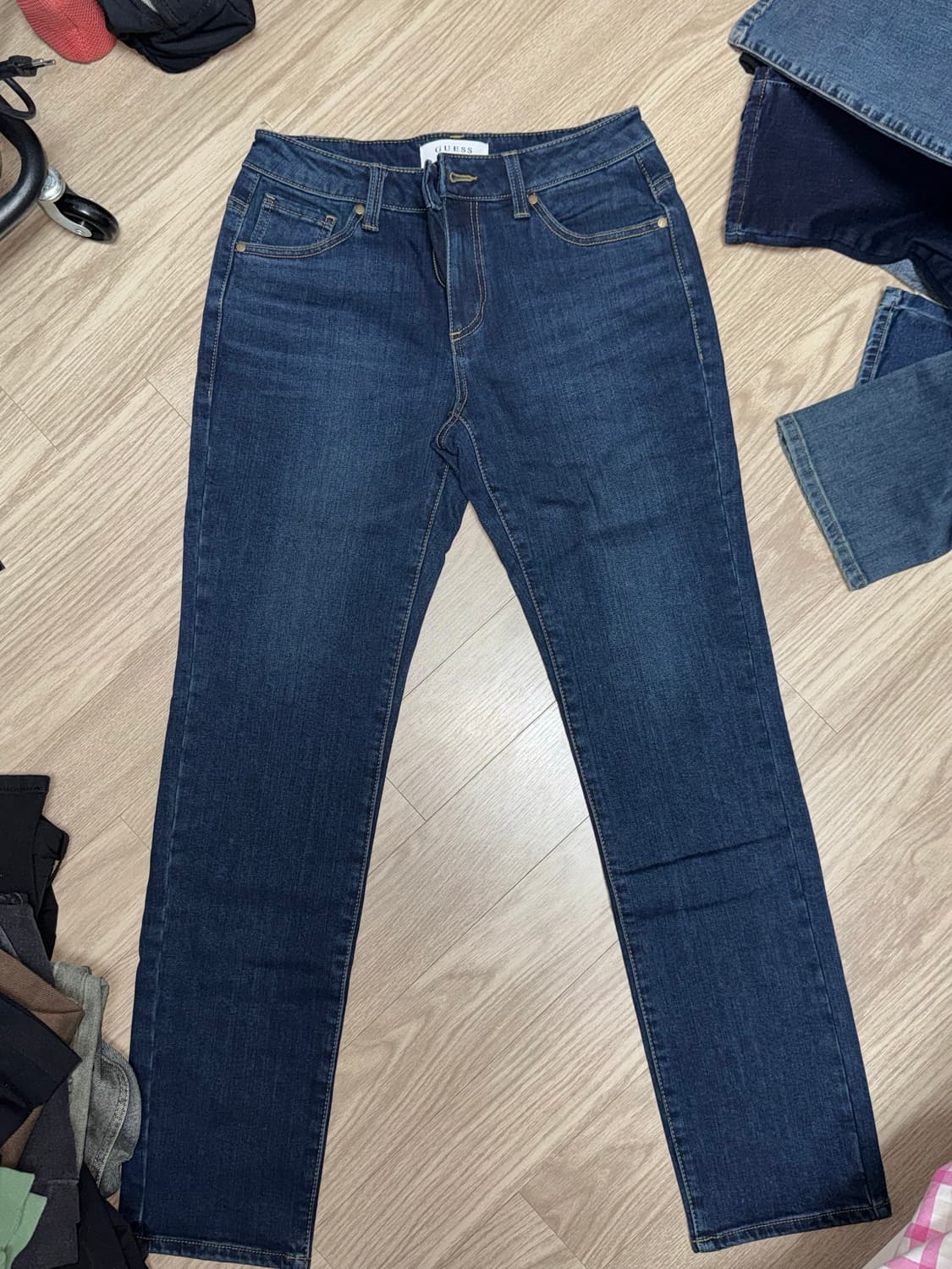 게스 기모 슬림 스트레이트 ML4D8180 상품이미지2