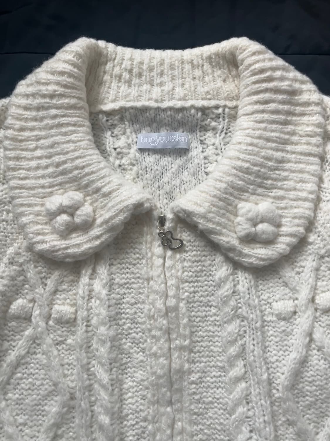 허그유어스킨 팝콘 니트 집업 버터 상품이미지4