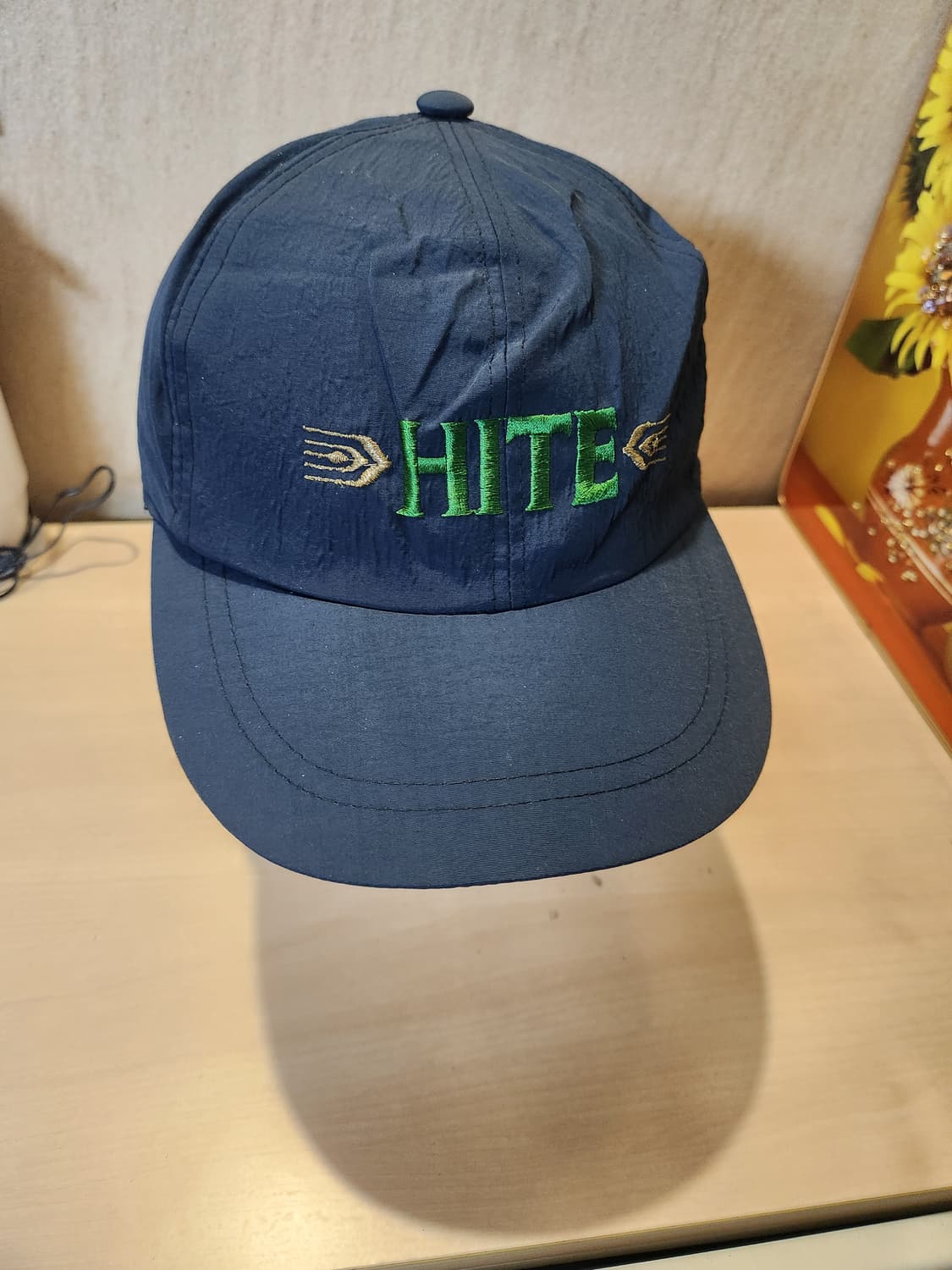 “레트로 무드 🍺 HITE 네이비 볼캡 (빈티지 감성 찜각)” 상품이미지1