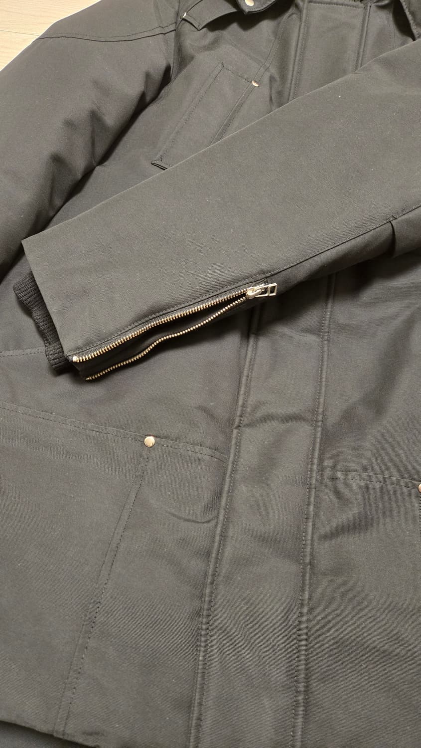 (정품)무스너클 스틸링 패딩 L 블랙 화이트퍼 신품급 컨디션! 교신O 상품이미지3