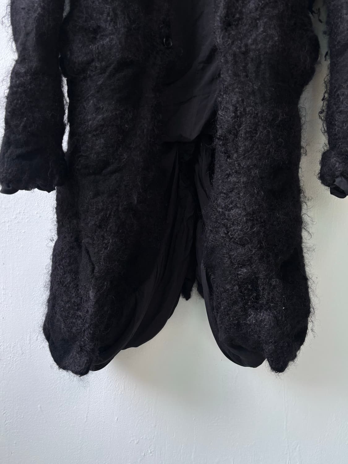 꼼데가르송 옴므 플러스 23aw 축융 모헤어 폭스 퍼 코트 상품이미지6