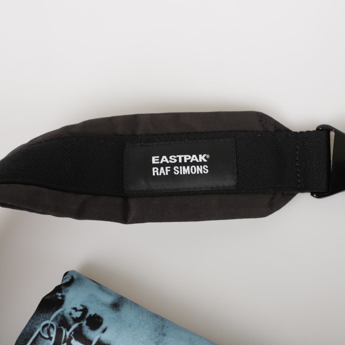 OS / Raf Simons x Eastpak 라프시몬스 이스트팩 포스터 상품이미지2