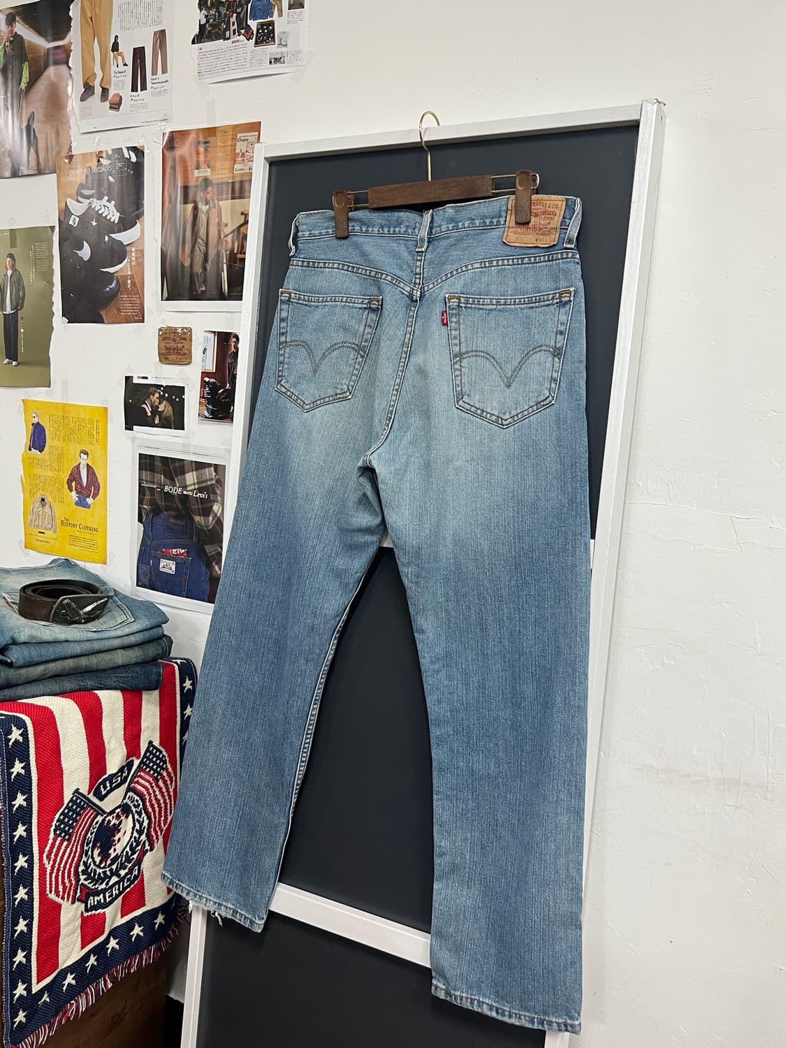 00s Levis 리바이스 505 레귤러핏 연청 데님 팬츠 상품이미지1