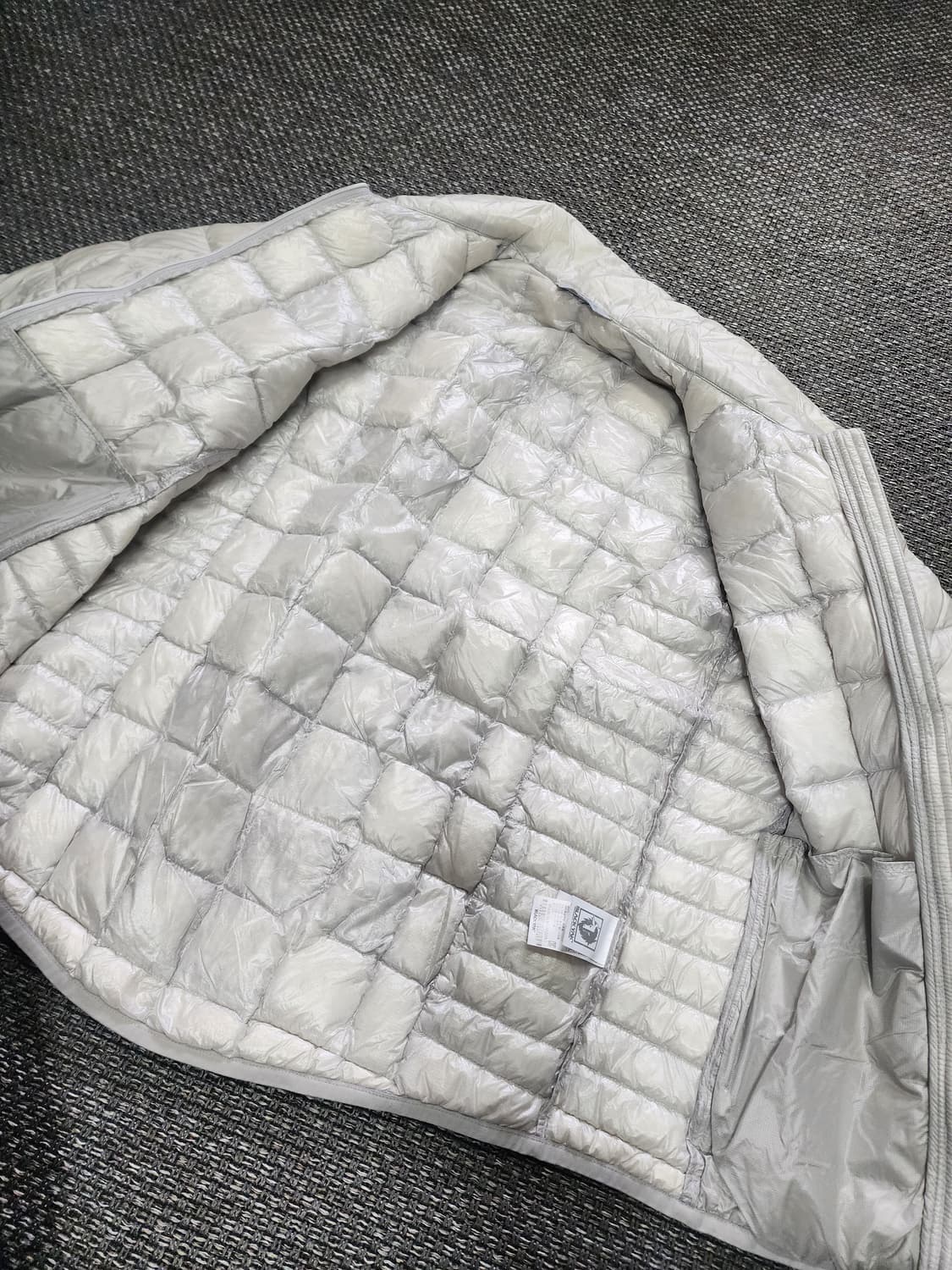 블랙야크 경량 구스다운 패딩     95사이즈  상품이미지4