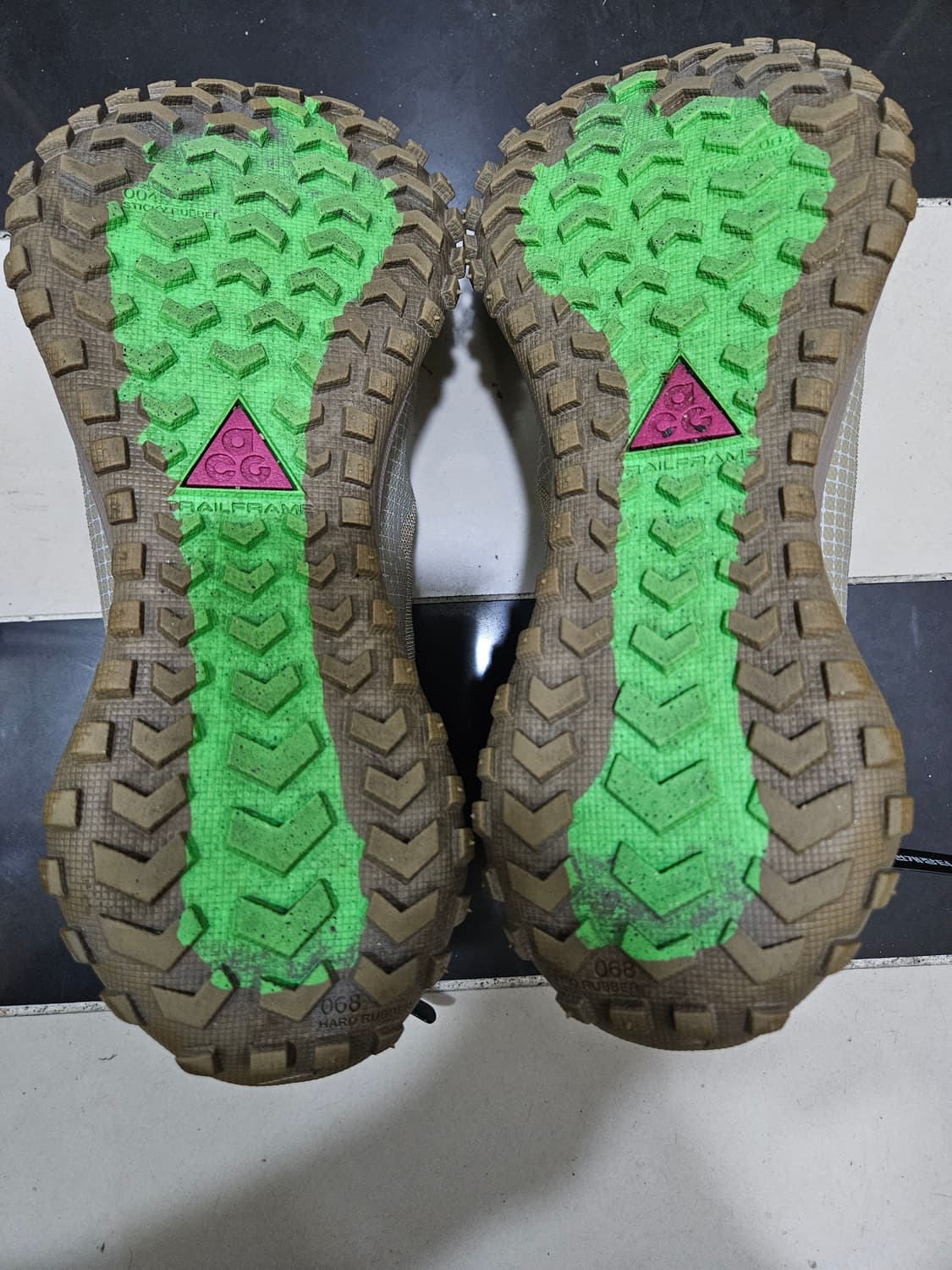 나이키 ACG 마운틴 플라이 고어텍스 270사이즈 상품이미지7