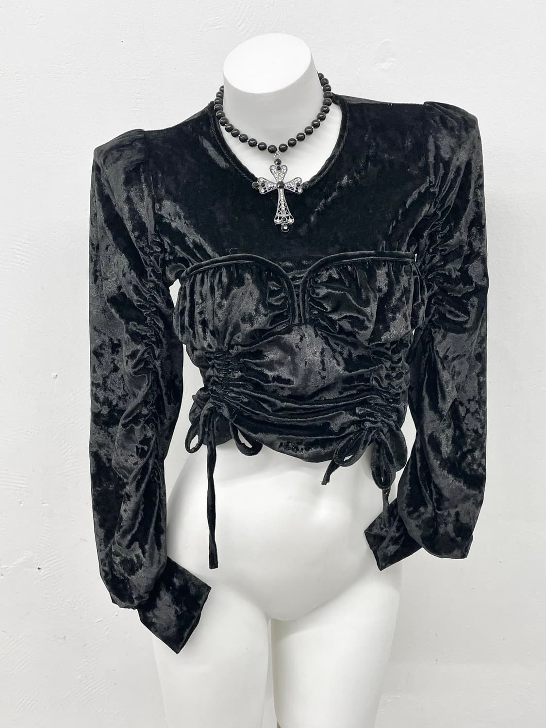 블랙 벨벳 셔링 블라우스 상품이미지2