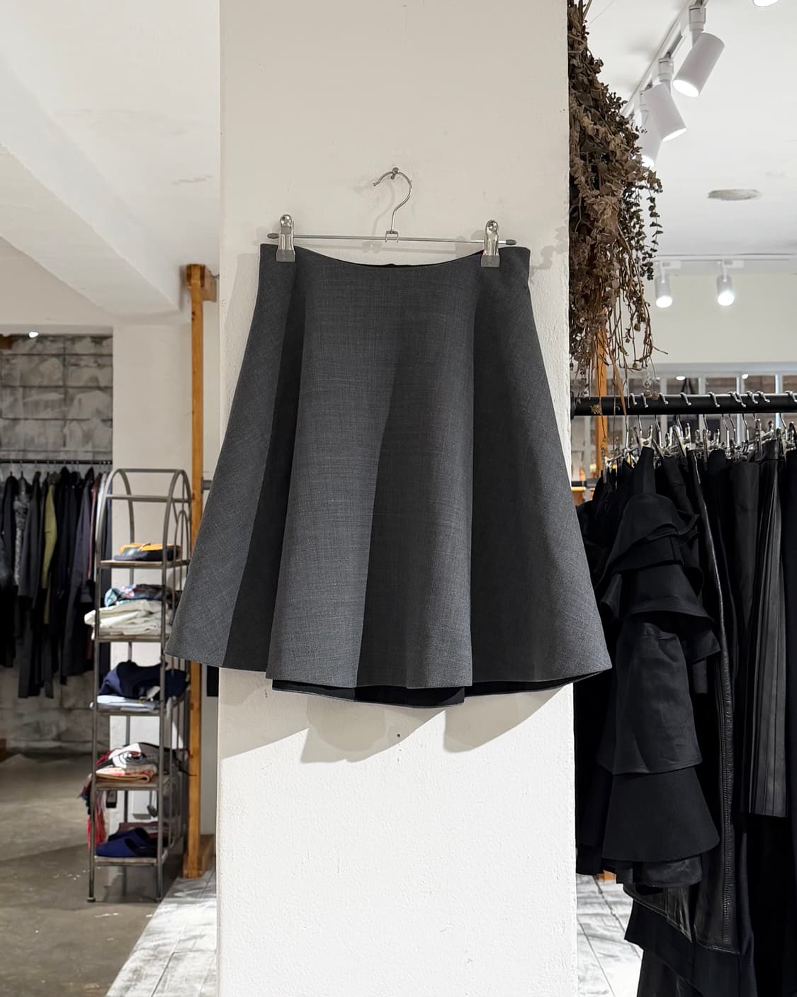 마크제이콥스 그레이 플레어 미니스커트 상품이미지1