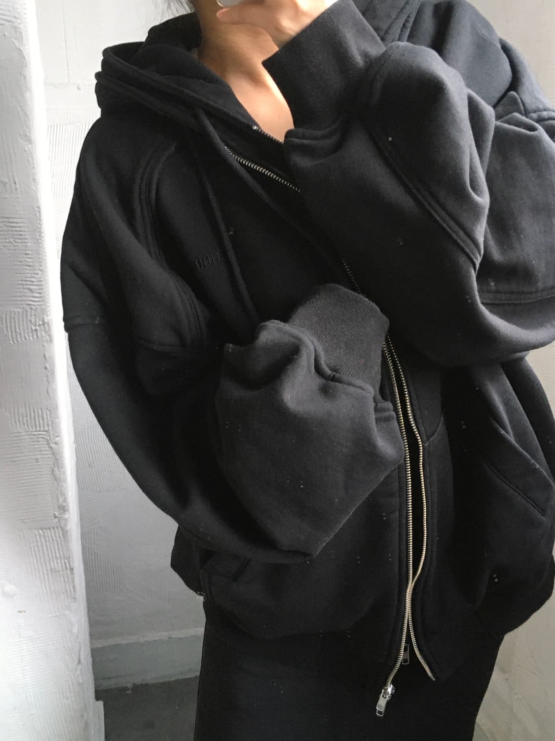 Juun.J 준지 25FW 블랙 더블 레이어드 후드 집업 상품이미지3