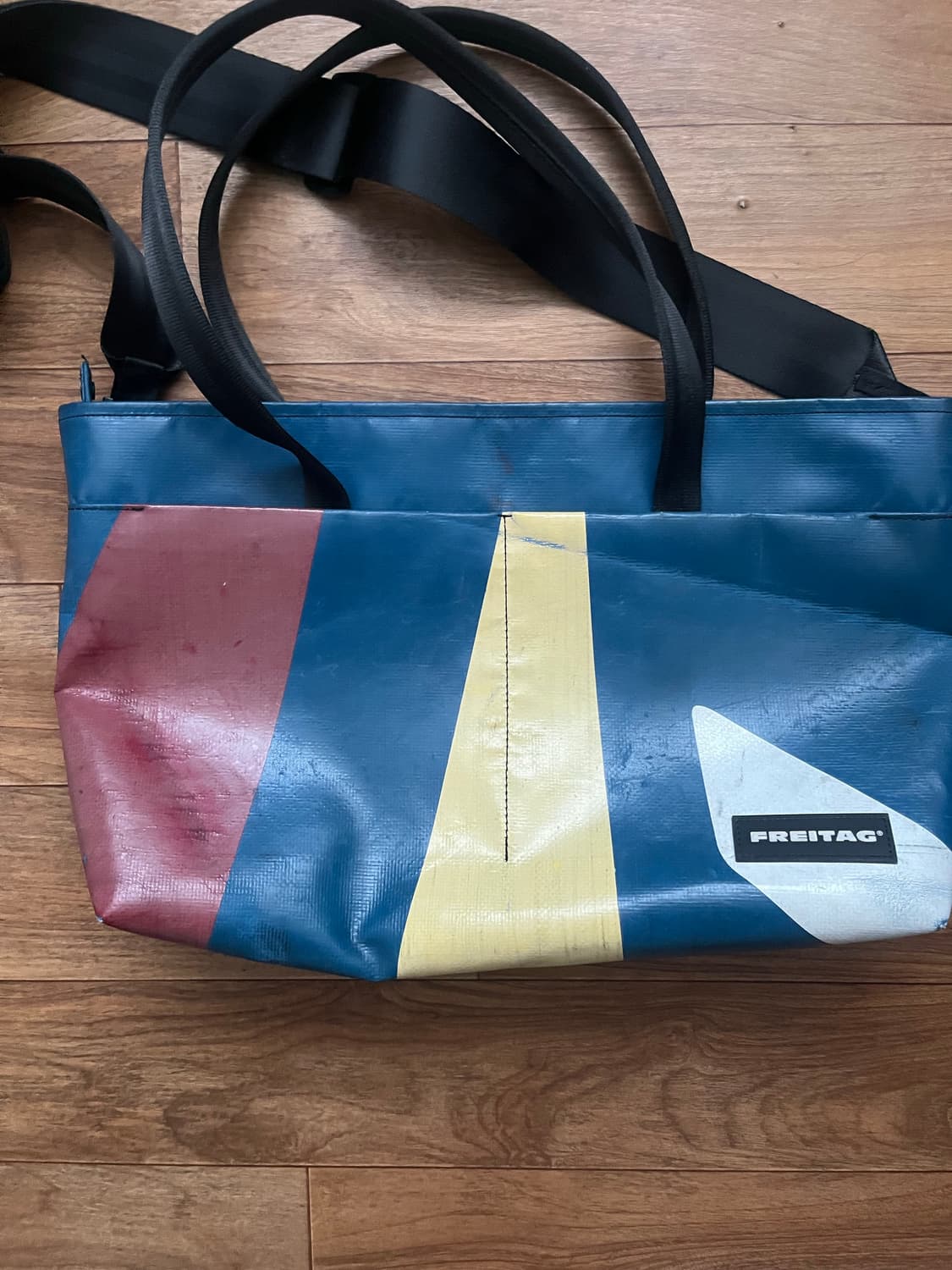 프라이탁 크로스백 상품이미지1