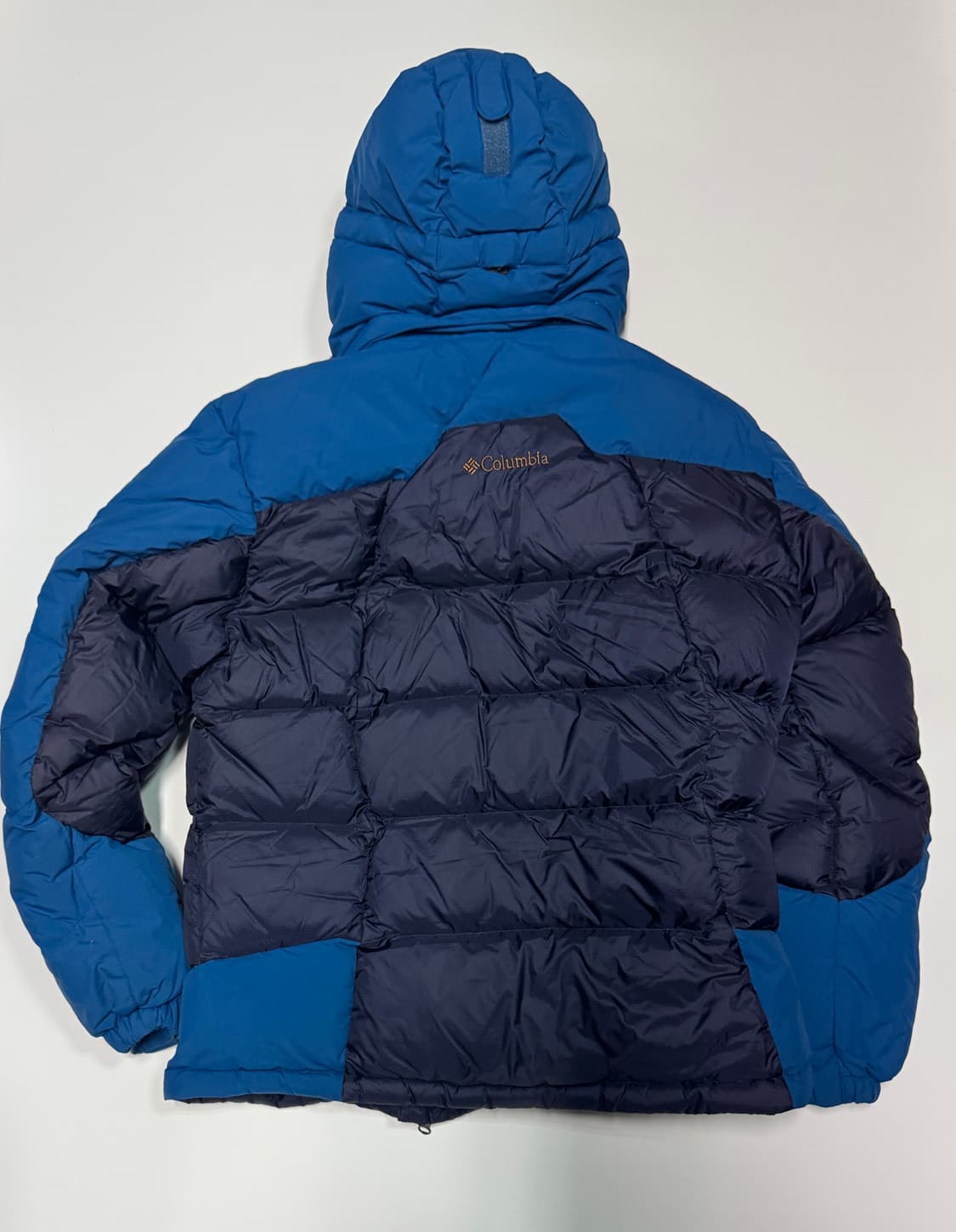 컬럼비아 옴니히트 구스다운 발열 후드 패딩 L 상품이미지3