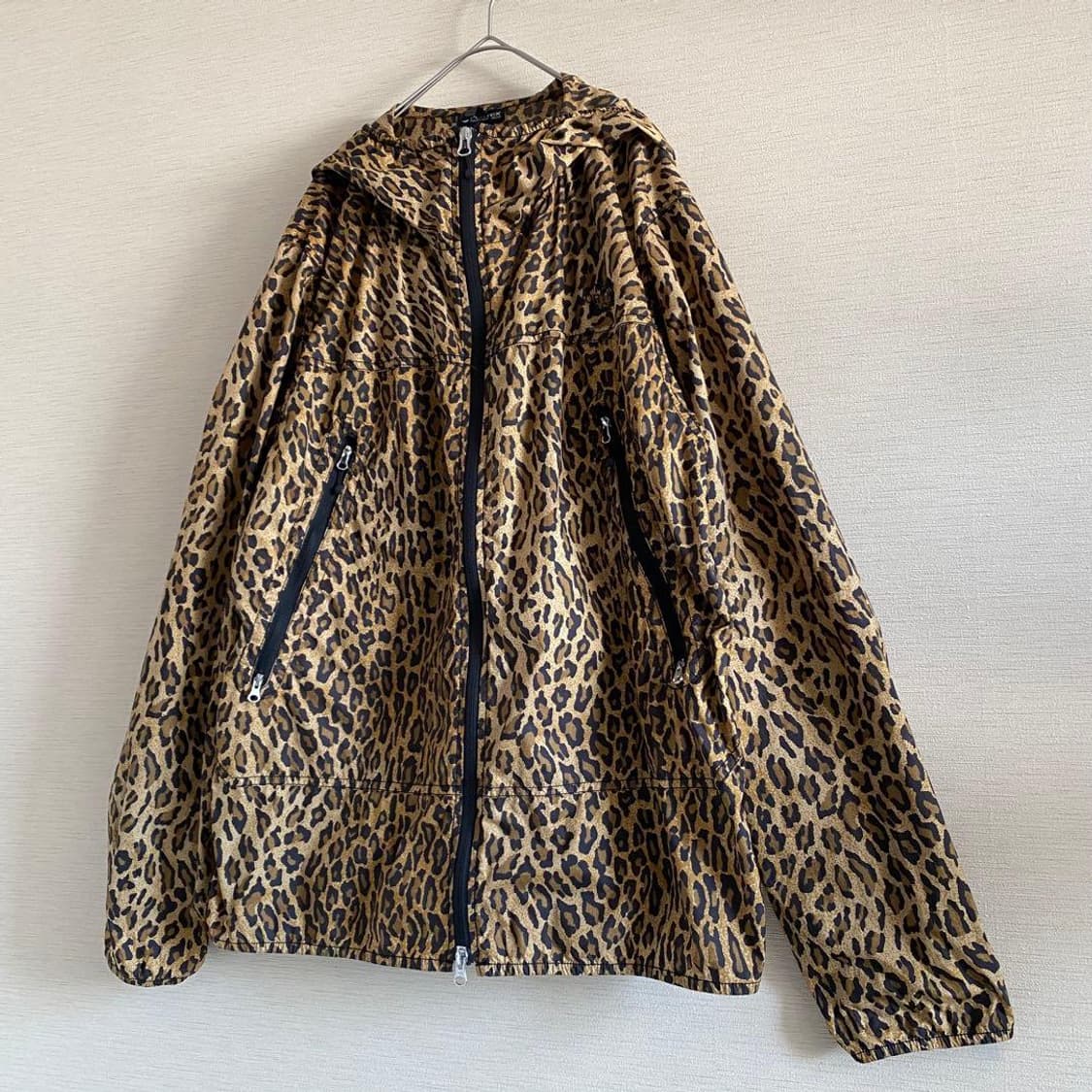 노스페이스 퍼플라벨 30D 퍼텍스 레오파드 프린트 마운틴 윈드 파카 상품이미지5