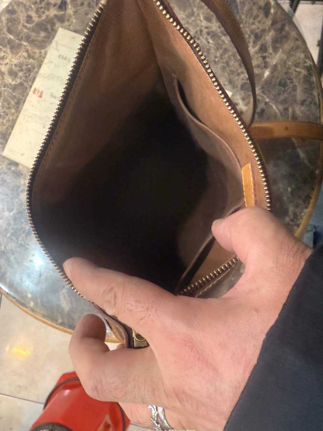 정품 루이비통 오테온 크로스백 팝니다 상품이미지6