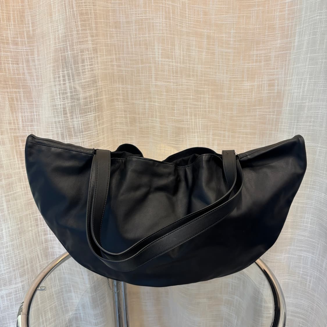 한섬 더일마 반달 숄더백     상품이미지4