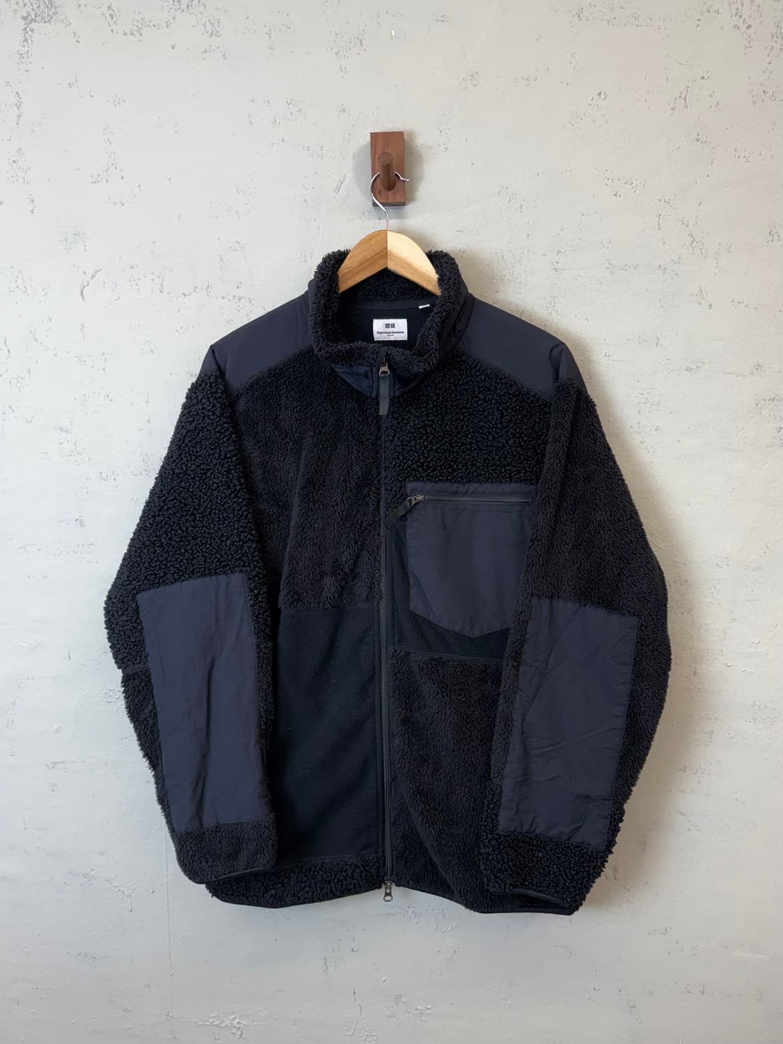 유니클로 엔지니어드가먼츠 후리스 블랙 상품이미지1