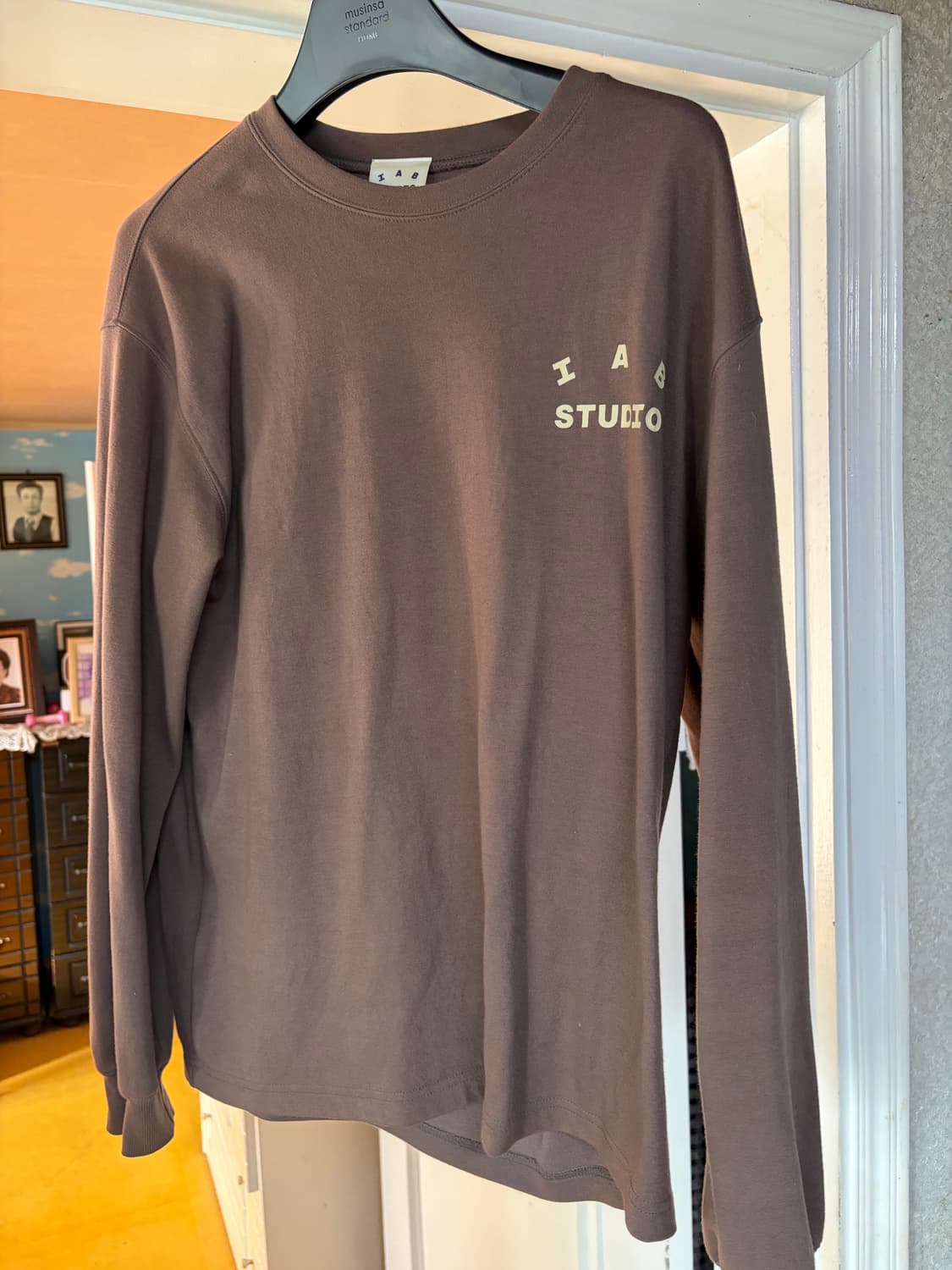 아이앱 스튜디오 롱슬리브 브라운 L사이즈 상품이미지1