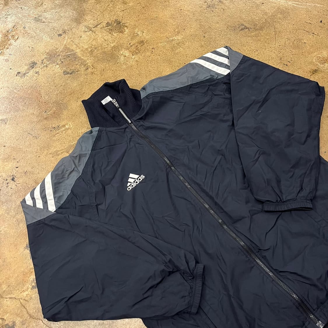 [정품] 아디다스 블랙 바람막이 져지 b17 상품이미지1
