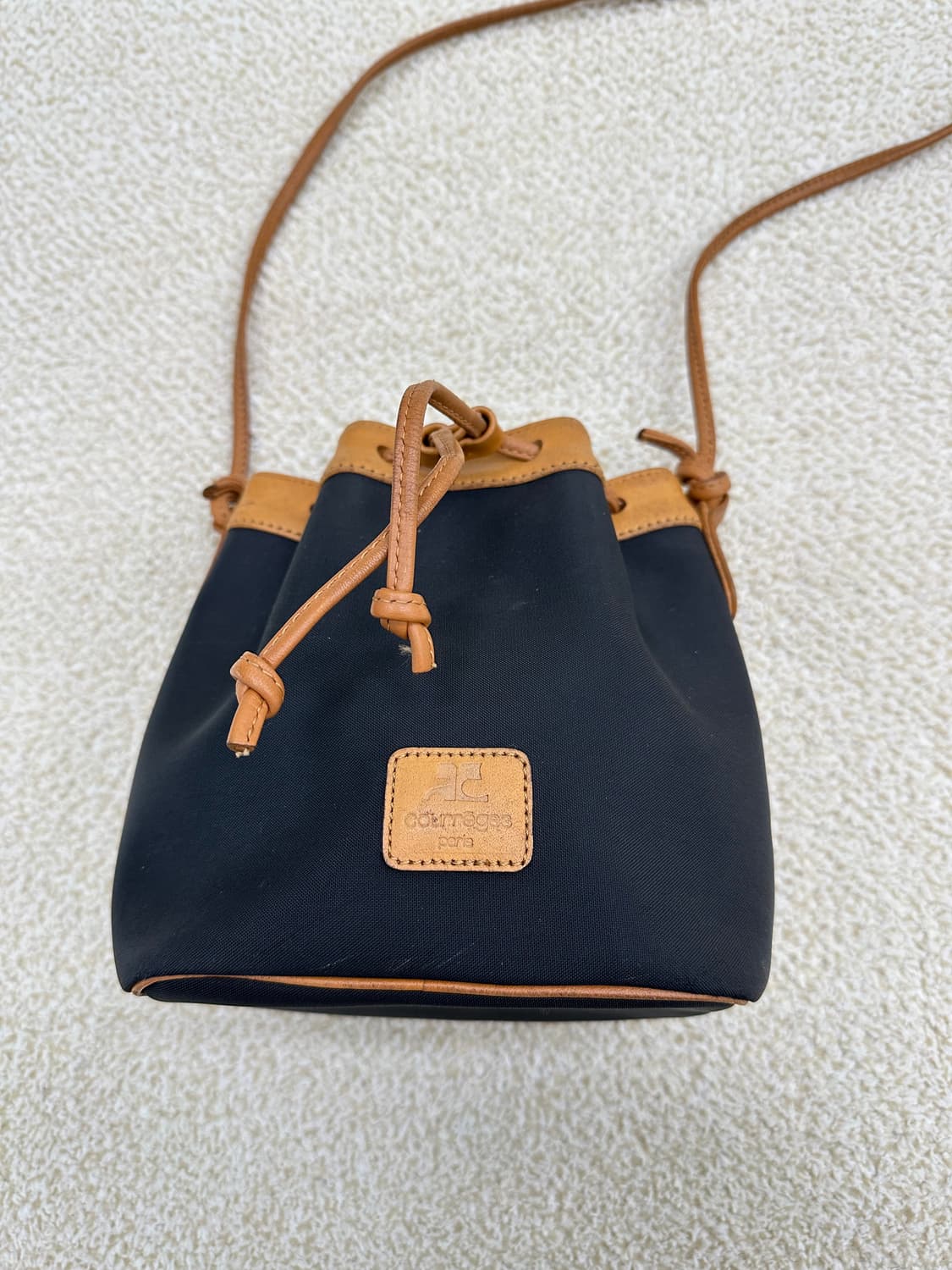 꾸레쥬 크로스백 상품이미지2