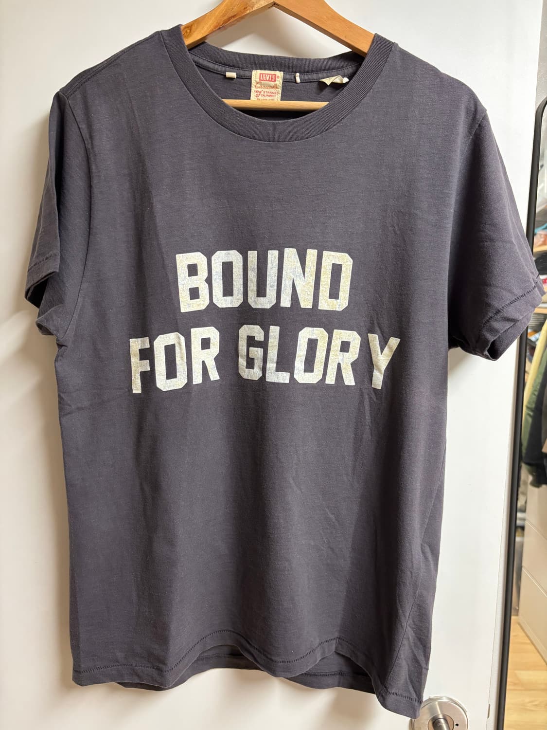 [M] LVC Bound For Glory 티셔츠 차콜그레이 상품이미지1