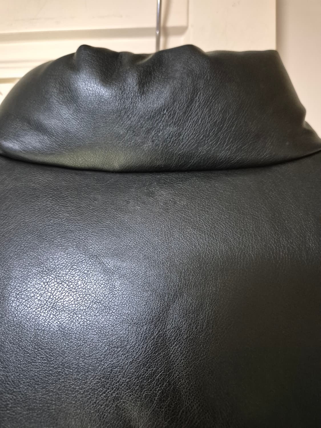 Lee 블랙 레더 크롭 다운 패딩 (WS) 상품이미지10