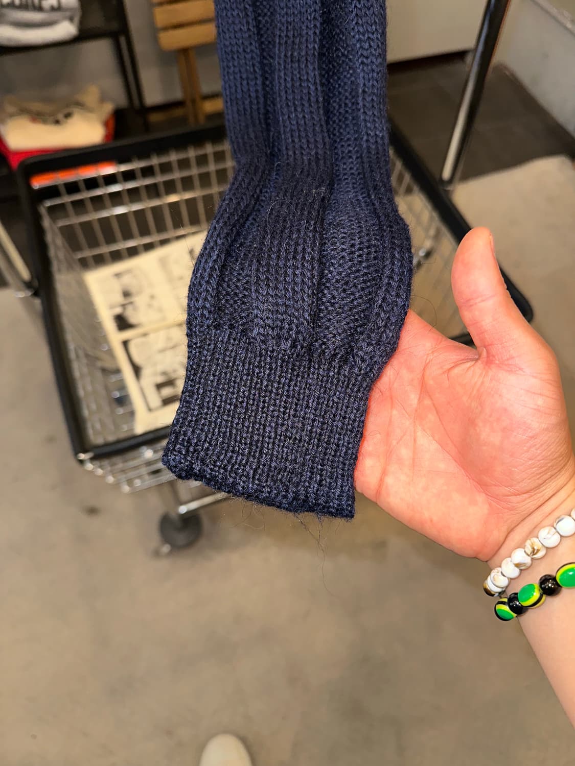Gant line pattern detail navy wool knit 상품이미지8