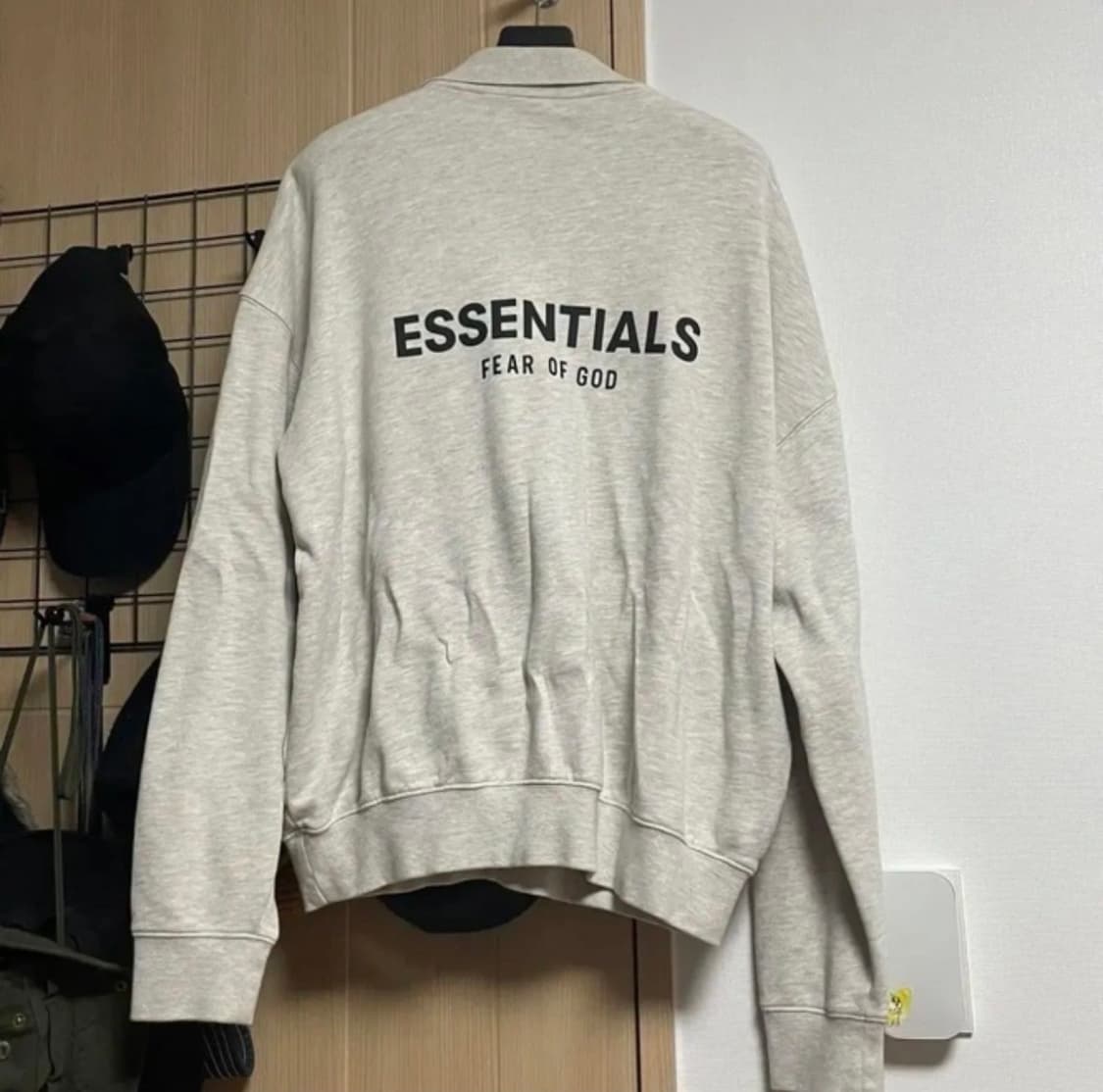(S)21SS 피오갓 에센셜 백로고 폴로 긴팔티 라이트오트밀 상품이미지6