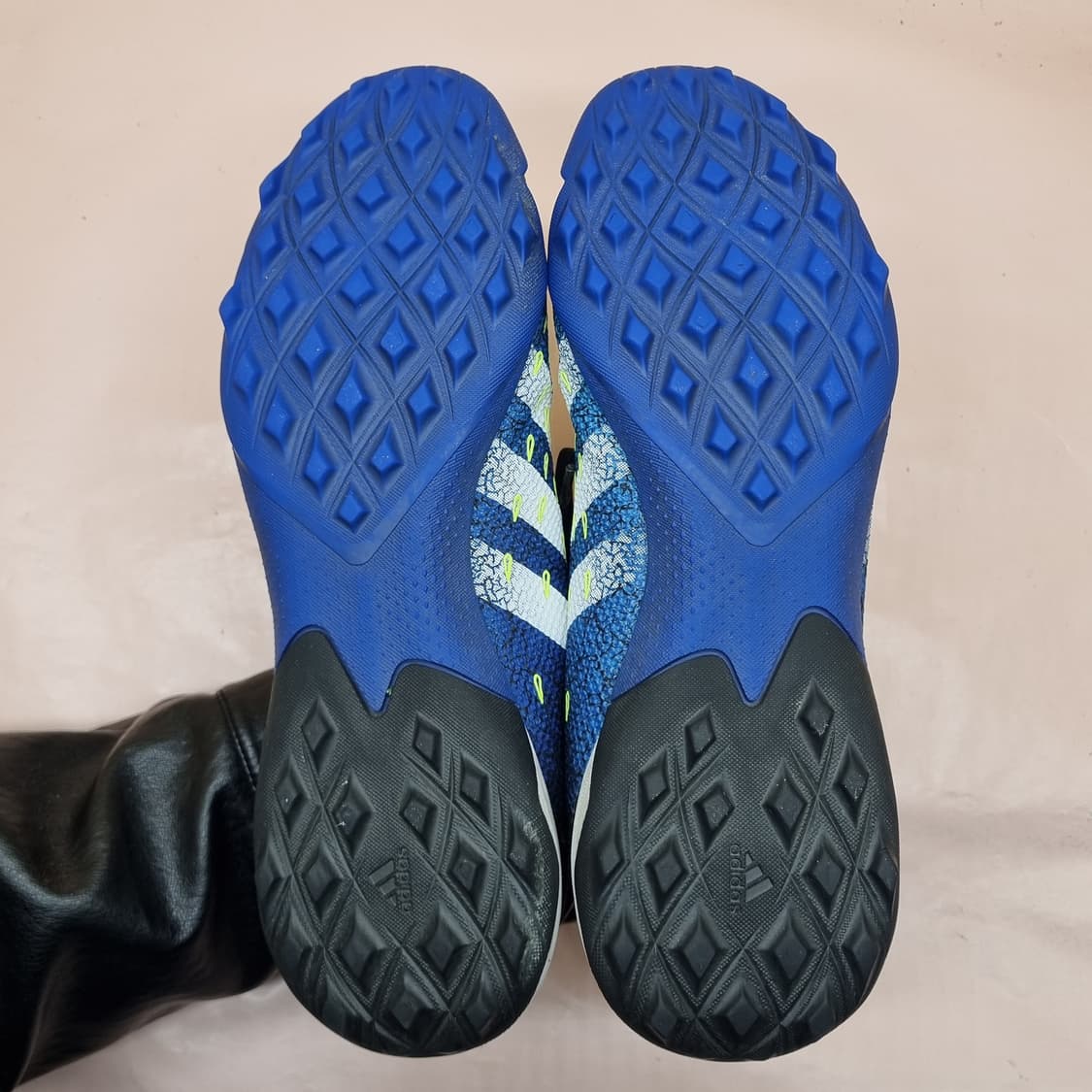 아디다스 프레데터 프리.3 TF 풋살화 275 상품이미지3