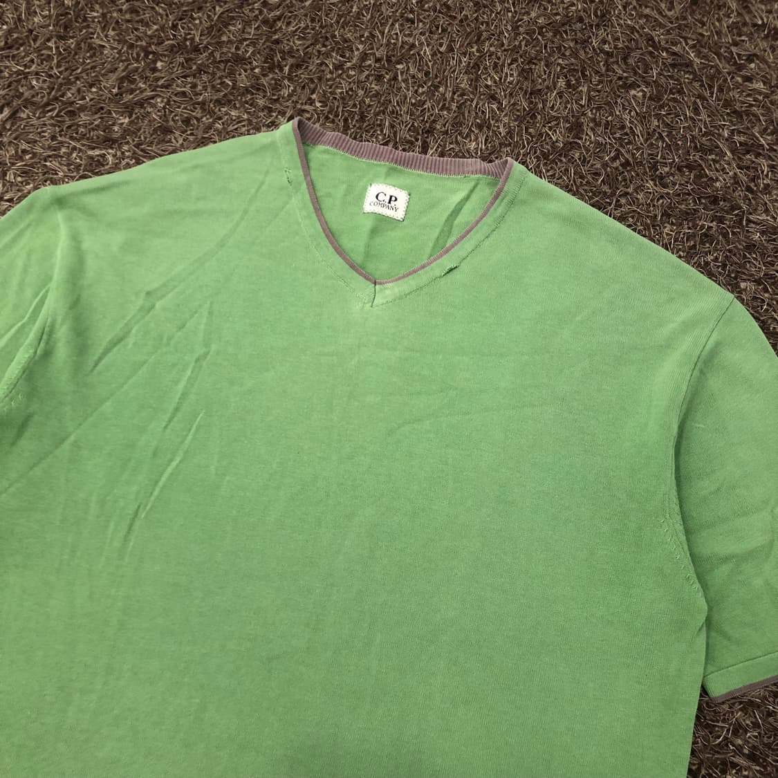 CP컴퍼니 브이넥 니트 반팔 티셔츠 상품이미지2