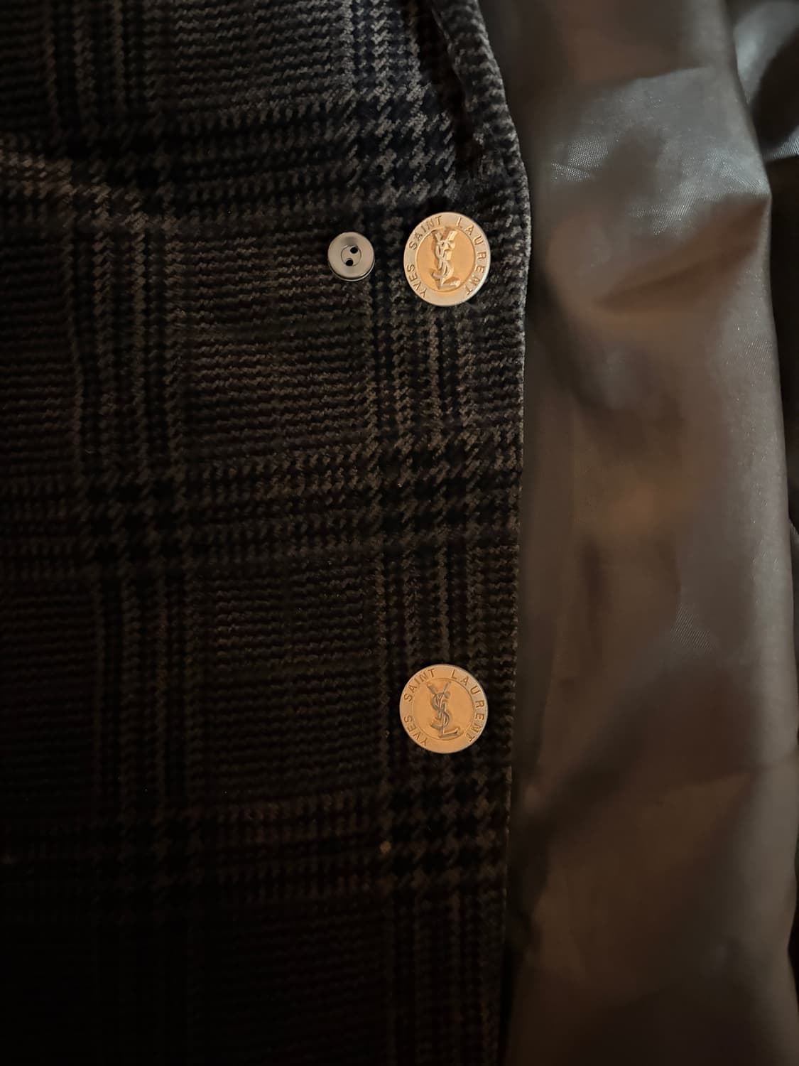 입생로랑 벨벳 클래식 자켓 100 상품이미지5