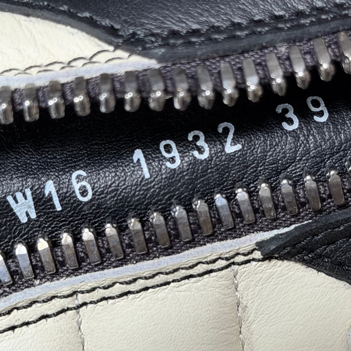 (풀구성 새상품) 릭오웬스 지오바스켓 검흰 LPO 39 사이즈 상품이미지4