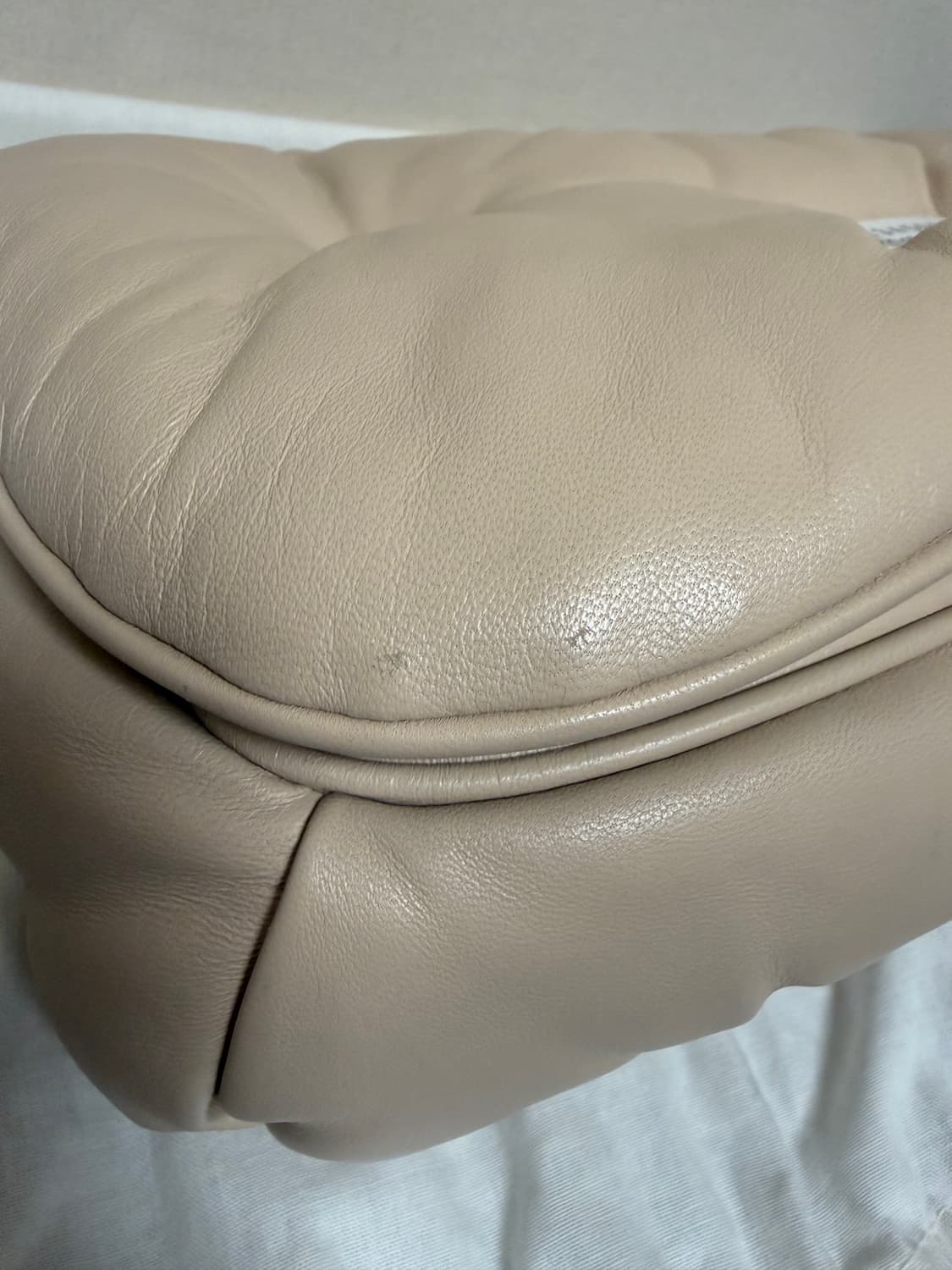 메종 마르지엘라 글램 슬램 플랩 미디움백 베이지 상품이미지3