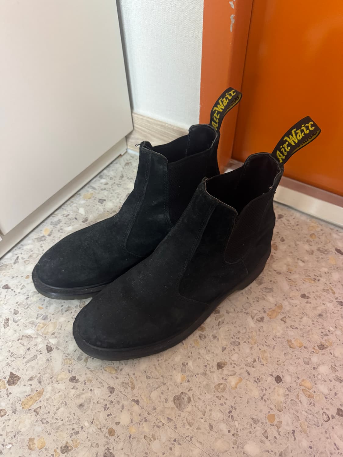 닥터마틴 스웨이드 첼시부츠 2976 상품이미지1