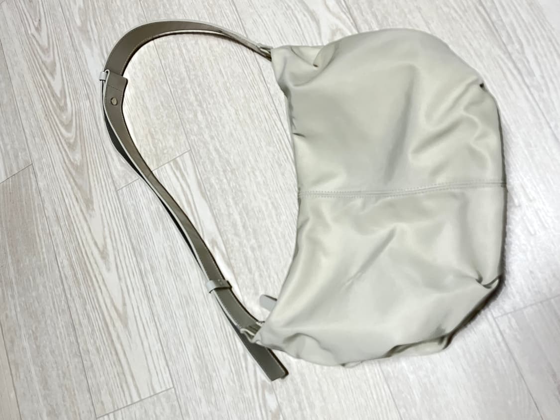 낫띵리튼 호보백 솔트 상품이미지2