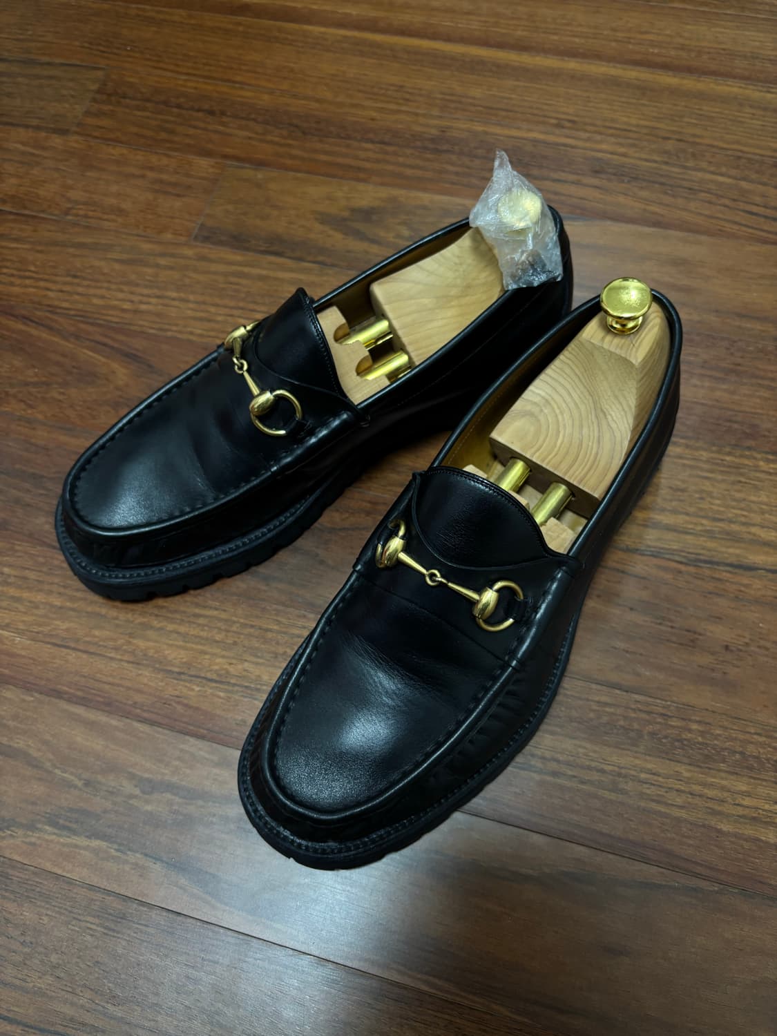 (290) 미켈레 구찌 금장 로퍼 상품이미지1